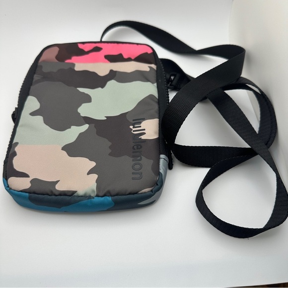 Lululemon Easy Access Camo Pink Blue Crossbody Fanny Pack Shoulder Bag - Picture 1 of 15